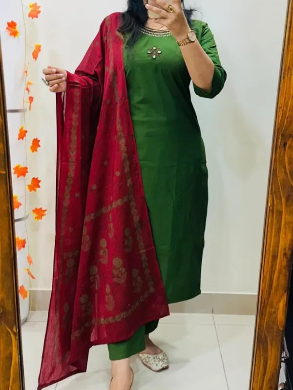Premium_Bottle_Green_Straight_Kurta_Pant_Set_with_Maroon_Dupatta_for_Women