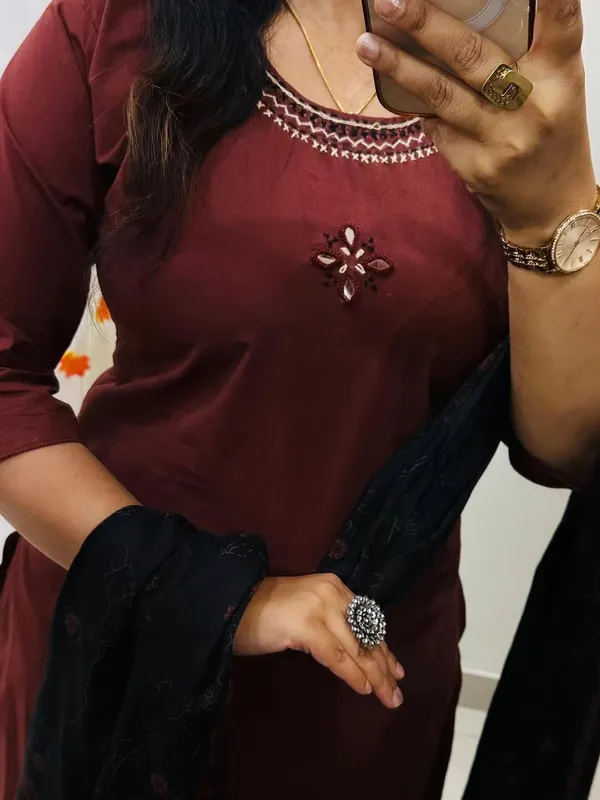 Premium_Bottle_Marron_Straight_Kurta_Pant_Set_with_Black_Dupatta_for_Women