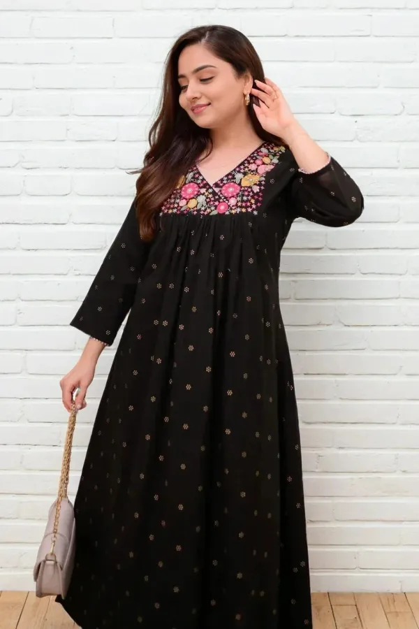 Black_Floral_Embroidered_Angrakha_Kurta_With_Palazzo_For_Women