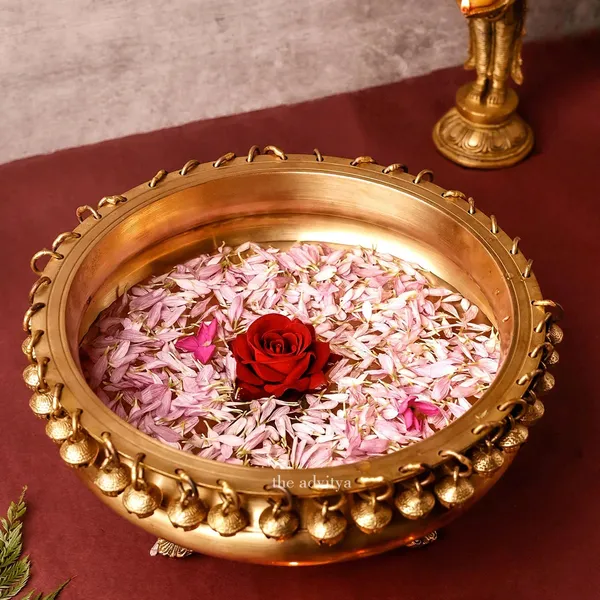 Gold_Decorative_Brass_Urli_Bowl_With_Rose_Petals_And_Water