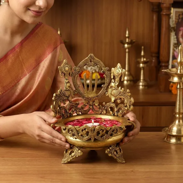 Gold_Brass_Urli_Bowl_For_Home_Decor,_Festive_Decoration
