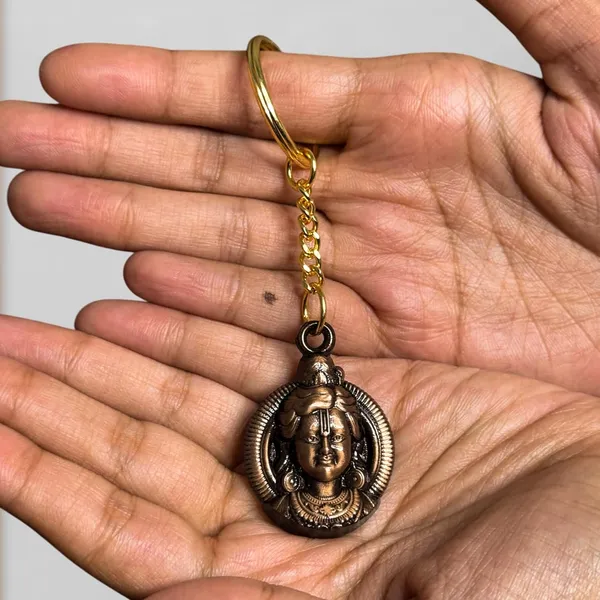 Ram_Lalla_Ayodhya_Keychain_Exquisite_Hindu_God_Keyring_For_Car_And_Bike_(5-Inch)