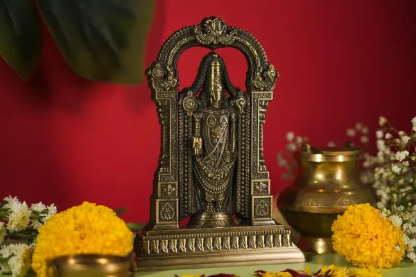 Premium_Metal_Finish_Tirupati_Balaji_Idol_|_Lord_Venkateswara_Murti_For_Home_Temple_7_Inch