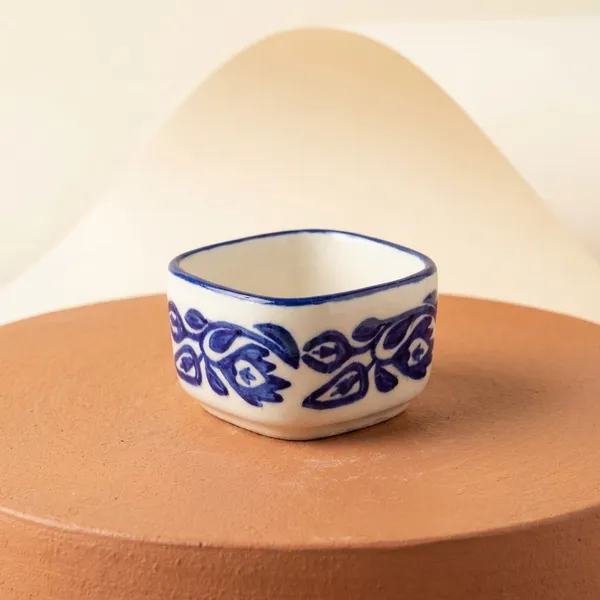 Royal_Blue_And_White_Floral_Ceramic_Mini_Planter_For_Home_Decor_-_Pack_of_2