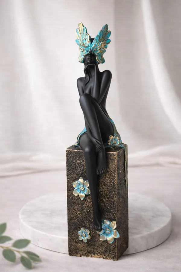 Elegant_Lady_Butterfly_Art_Figurine