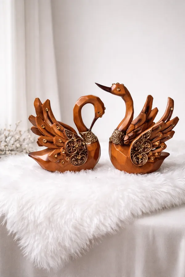 Handcrafted_Wooden_Swan_Couple_Showpiece