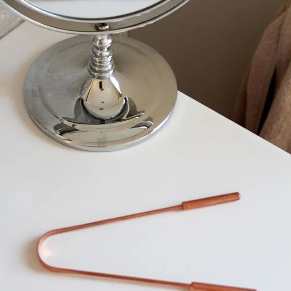Pure_Copper_Tongue_Cleaner_For_Oral_Care
