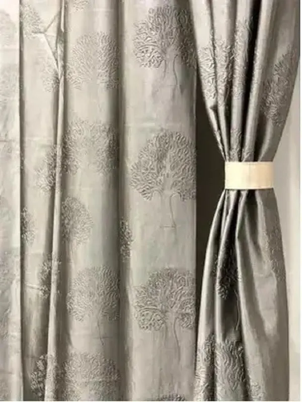 Grey_Polyester_Self_Design_&_Motif_Curtain_For_Living_&_Bed_Room_(Pack_of_2)