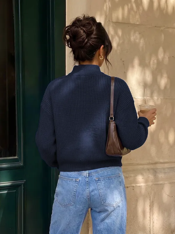 Soft_Wool_Pullover_-_Navy_Blue