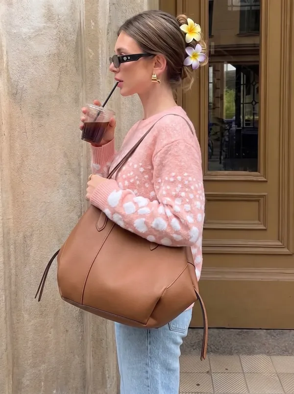 Soft_Wool_Pullover_-_Peach