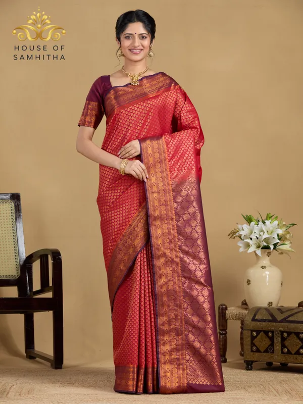 Majestic_Red_Tissue_Brocade_Semi-Kanchi_Pattu_Saree_With_Contrast_Purple_Zari_Border