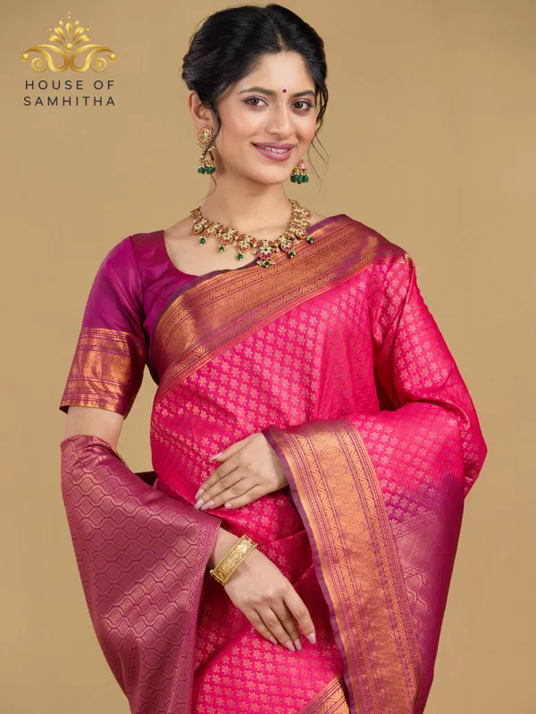 Exquisite_Pink_Tissue_Brocade_Semi-Kanchi_Pattu_Saree_With_Contrast_Magenta_Zari_Border