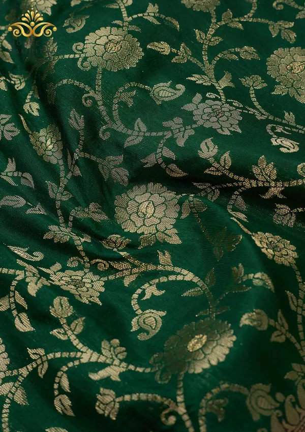 Exquisite_Bottle_Green_Banarasi_Imitation_Semi-Silk_Saree_With_Floral_Zari_Brocade_And_Contrast_Red_Border