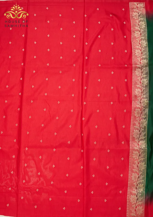 Exquisite_Bottle_Green_Banarasi_Imitation_Semi-Silk_Saree_With_Floral_Zari_Brocade_And_Contrast_Red_Border