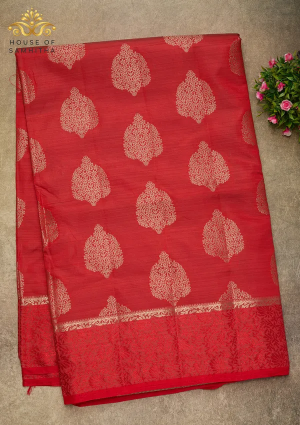Elegant_Crimson_Red_Semi-Tussar_Silk_Saree_With_Antique_Gold_Zari_Butas_And_Floral_Border