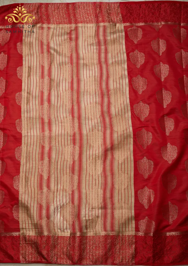 Elegant_Crimson_Red_Semi-Tussar_Silk_Saree_With_Antique_Gold_Zari_Butas_And_Floral_Border