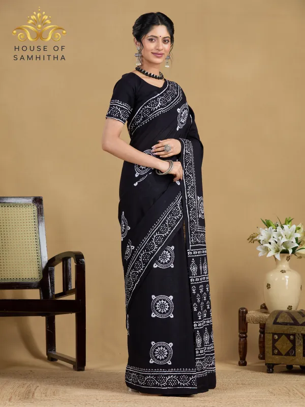 Timeless_Black_Pure_Jaipuri_Cotton_Saree_With_Traditional_Hand-Block_Batik_Prints