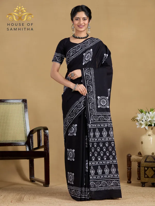 Timeless_Black_Pure_Jaipuri_Cotton_Saree_With_Traditional_Hand-Block_Batik_Prints