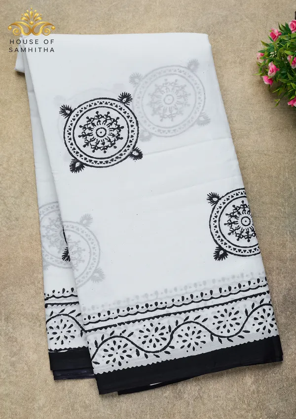 Elegant_White_Pure_Jaipuri_Cotton_Saree_With_Traditional_Black_Mandala_Hand-Block_Prints