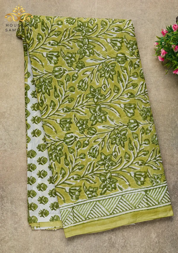 Refreshing_Olive_Green_Pure_Jaipuri_Cotton_Saree_With_Traditional_Floral_Hand-Block_Prints