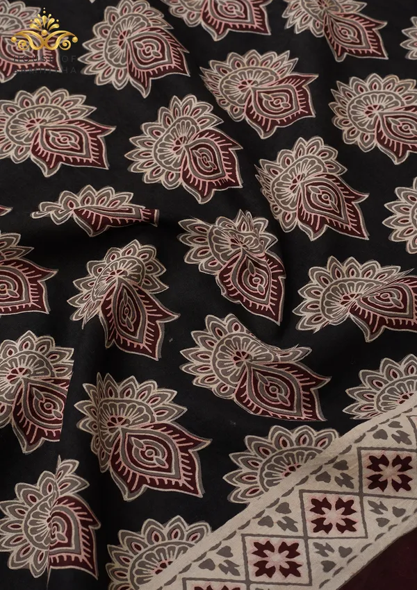 Classic_Black_Pure_Jaipuri_Cotton_Saree_With_Traditional_Maroon_Ajrakh_Hand-Block_Prints