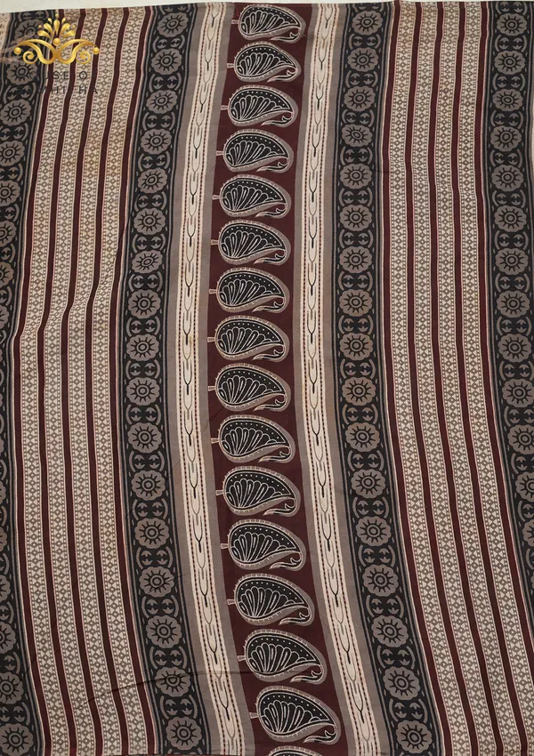 Classic_Black_Pure_Jaipuri_Cotton_Saree_With_Traditional_Maroon_Ajrakh_Hand-Block_Prints