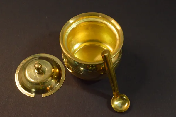 Golden_Premium_Quality_Brass_Ghee_Pot