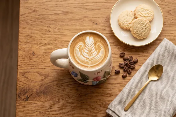 Cream_Premium_Quality_Ceramic_Berry_Leaves_Mug_