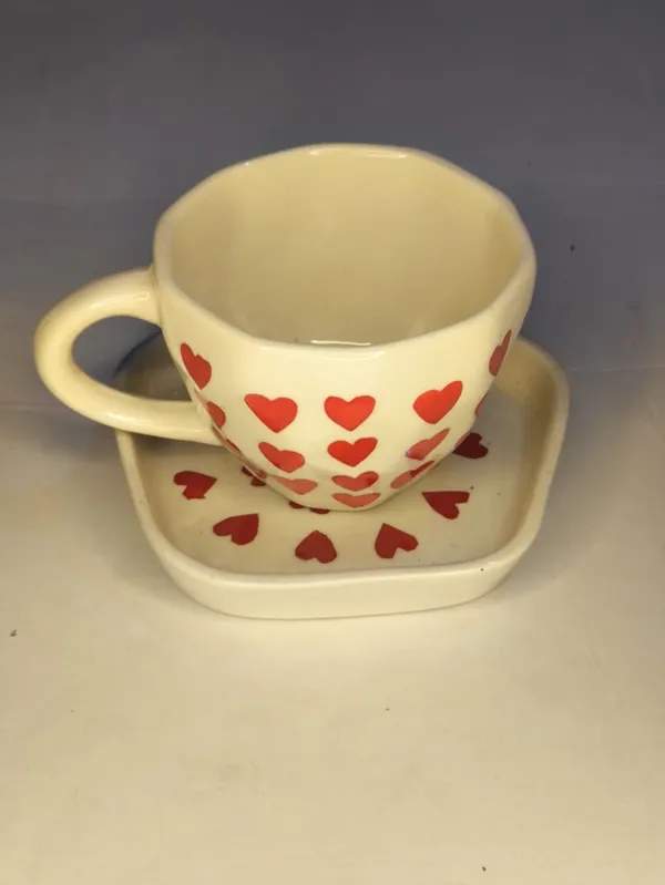 Cream_Premium_Quality_Ceramic_Red_Heart_Cup_Set_Pack_Of_2