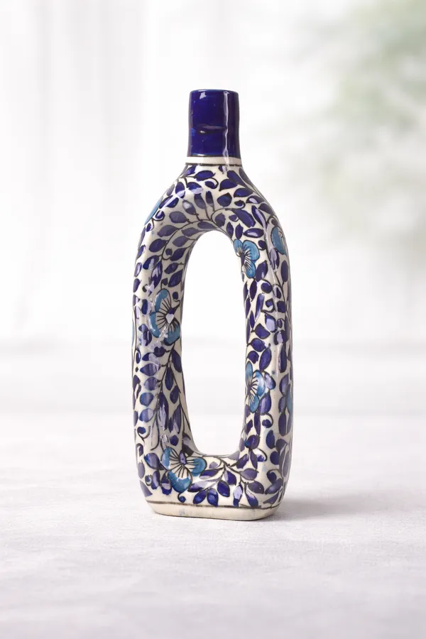 Blue_And_White_Ceramic_Long_Vase_Mughal