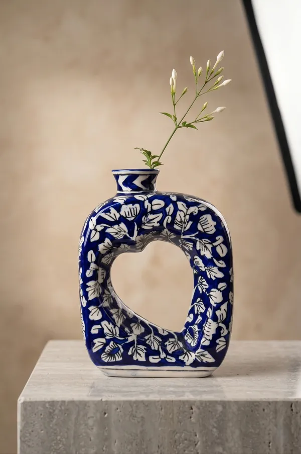Blue_And_White_Ceramic_Donut_Heart_Mughal