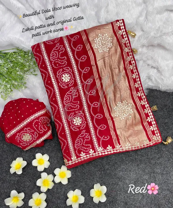 Red_Viscose_Satin_Silk_Saree_For_Women