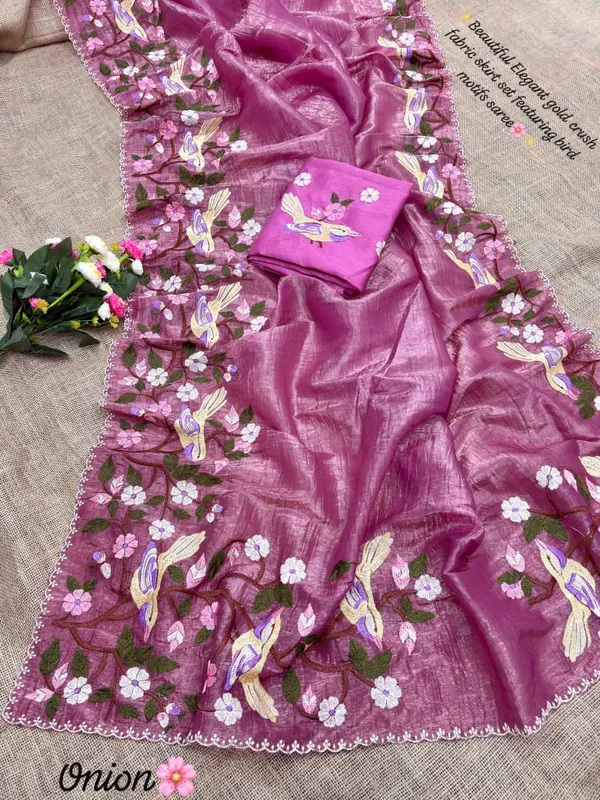 Pink_Fine_Gold_Crush_Saree_For_Women