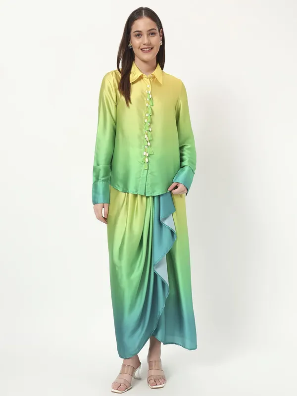 Green_Satin_Premium_and_Elegant_Sunset_Ombre_Draped_Co-Ord_Set_For_Women