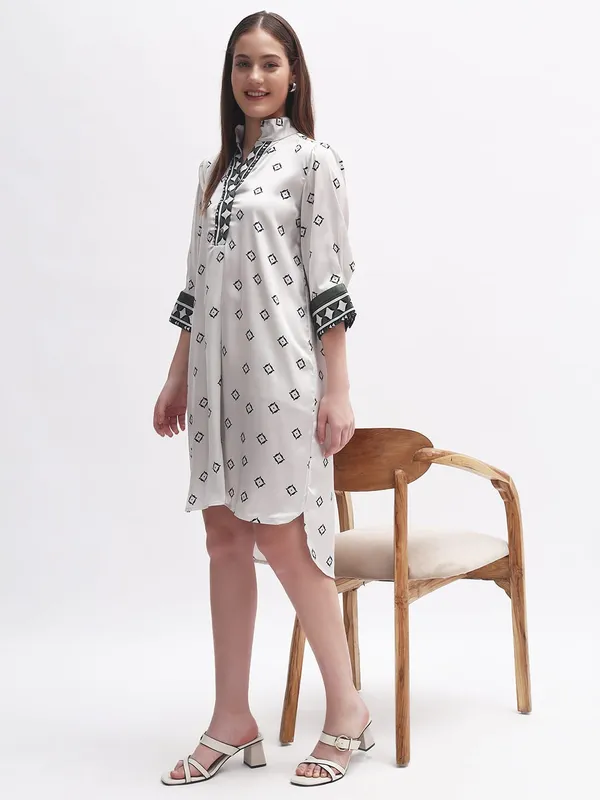 White_Cotton_Premium_and_Elegant_Geometric_Print_Tunic_Dress_For_Women