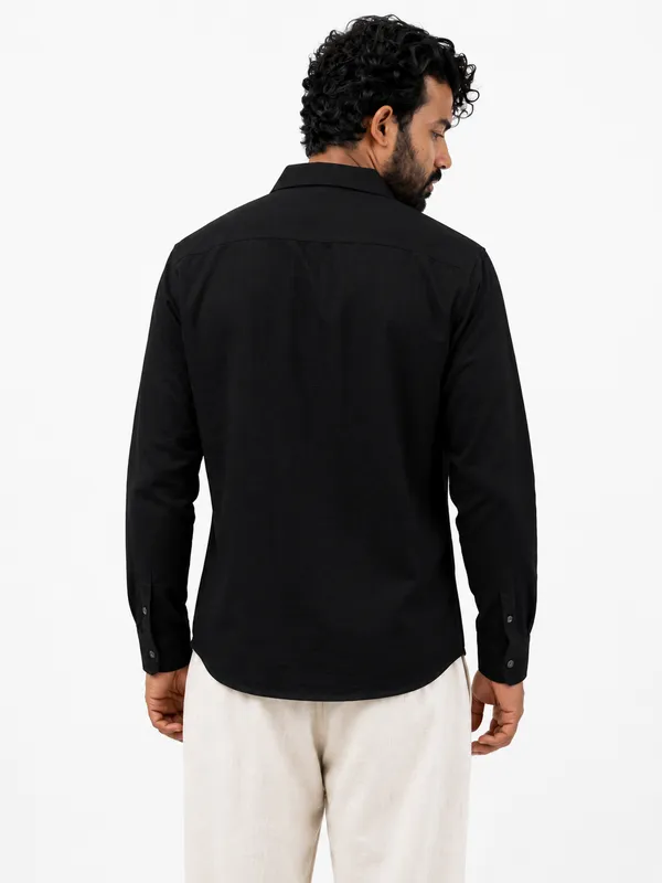 Embroidery_Black_Shirt_For_Men