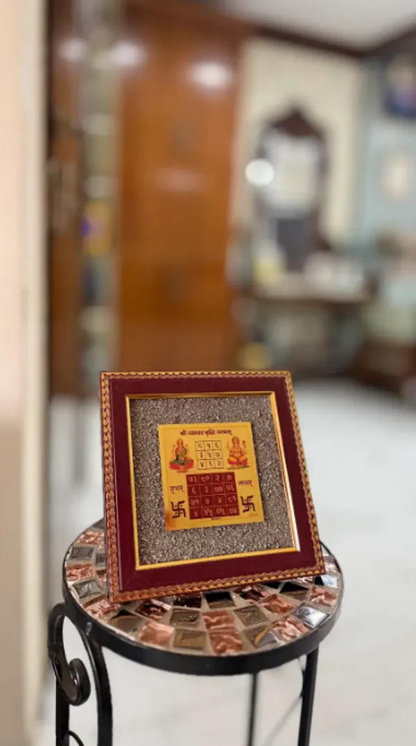 Vyapaar_Vridhdhi_Yantram_with_Wooden_Frame