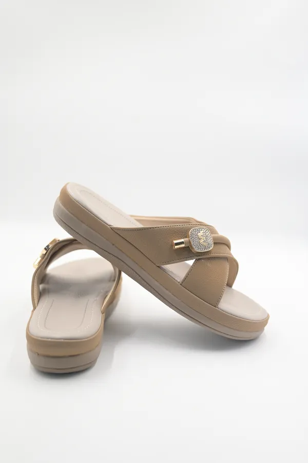 The_Woman_Of_Willow_[Beige_Flat_For_Women]
