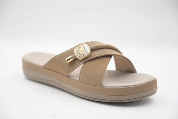 The_Woman_Of_Willow_[Beige_Flat_For_Women]