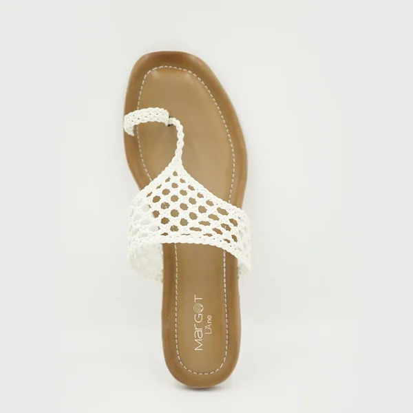 The_Resham_Weave_[White_Classic_Kolhapuri]