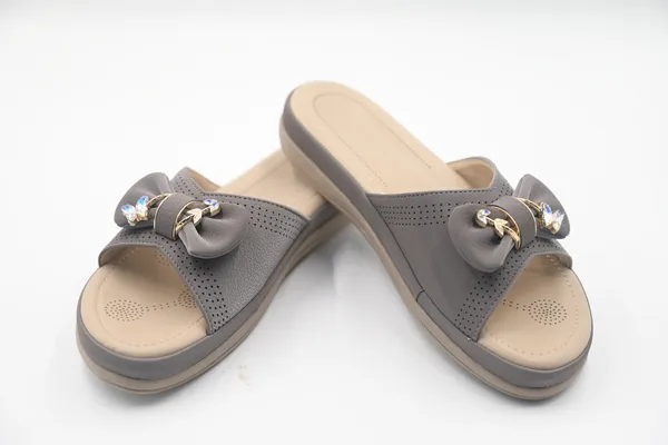 The_Filigree_Flora_[Grey_Flat_For_Women]