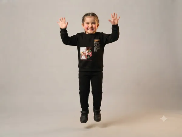 Black_Printed_Sweatshirt_And_Pants_Set_for_Girls