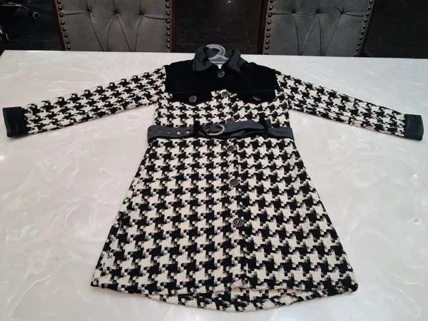 Black_And_White_Houndstooth_Long_Sleeve_Dress_for_Girls