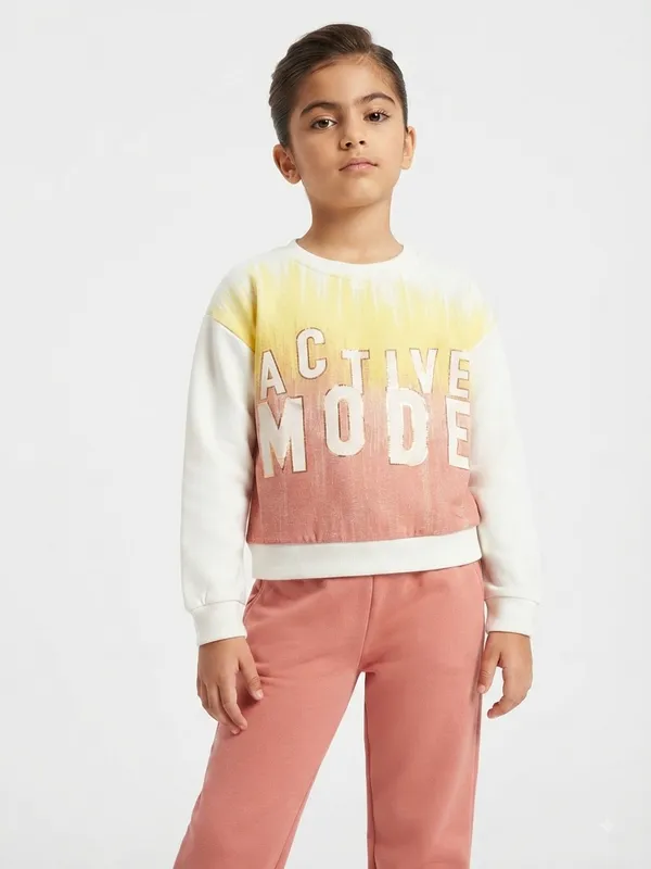 Pink_Regular_Fit_Tracksuit_Set_for_Girls