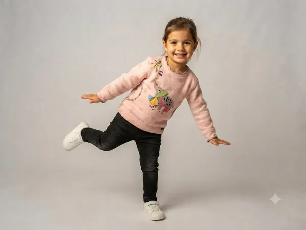 Pink_Fleece_Regular_Fit_Sweatshirt_for_Girls