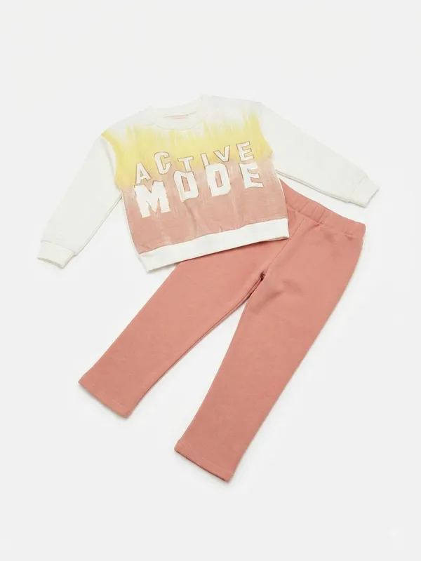 Pink_Regular_Fit_Tracksuit_Set_for_Girls