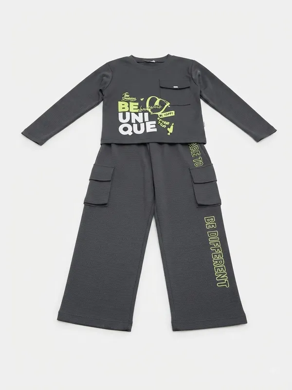 Black_Printed_Tracksuit_Set_for_Girls