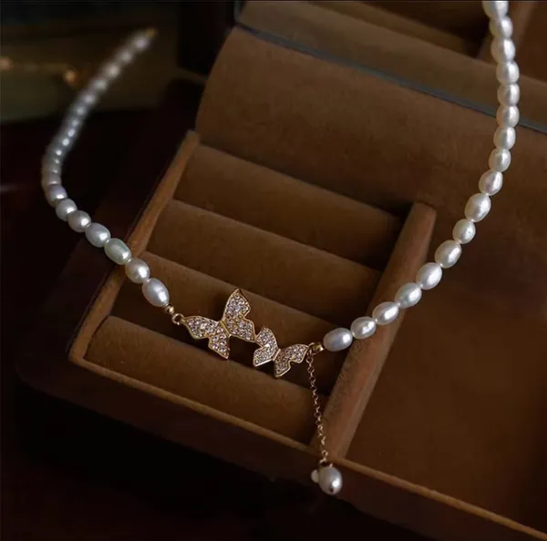 Sparkling_Butterfly_Pearl_Choker.