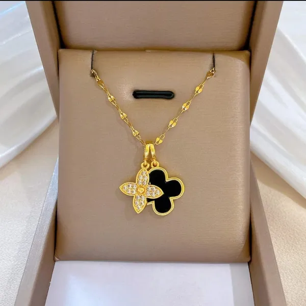 Black_Onyx_&_Crystal_Clover_Pendant.
