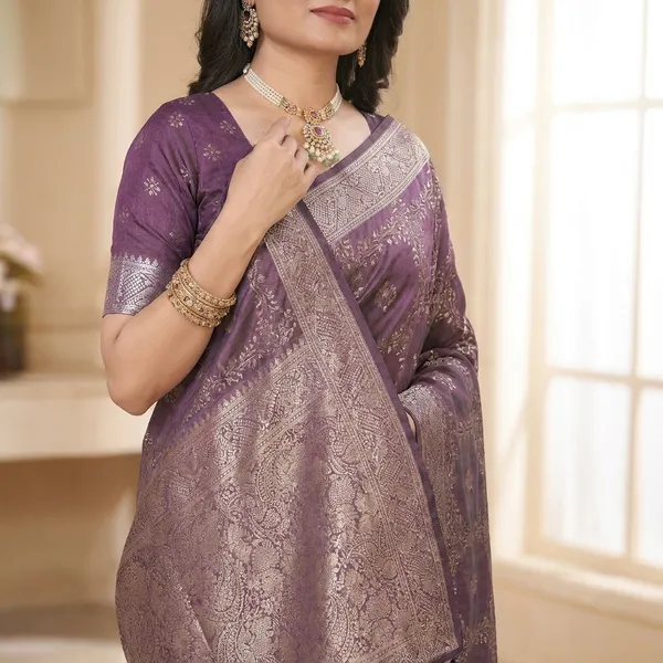 Maroon_Banarasi_Silk_Zari_Woven_Saree_For_Women